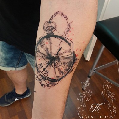 Tatuaj ceas, tatuaje mana, tatuaje bucuresti, tatuaje baieti, tattoo bucharest, tattoo sketch