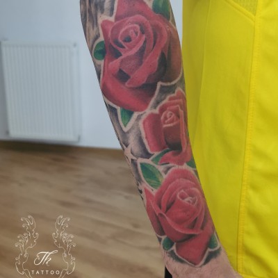 Tatuaj trandafiri