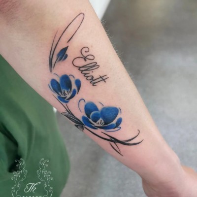 Tatuaj fete flori